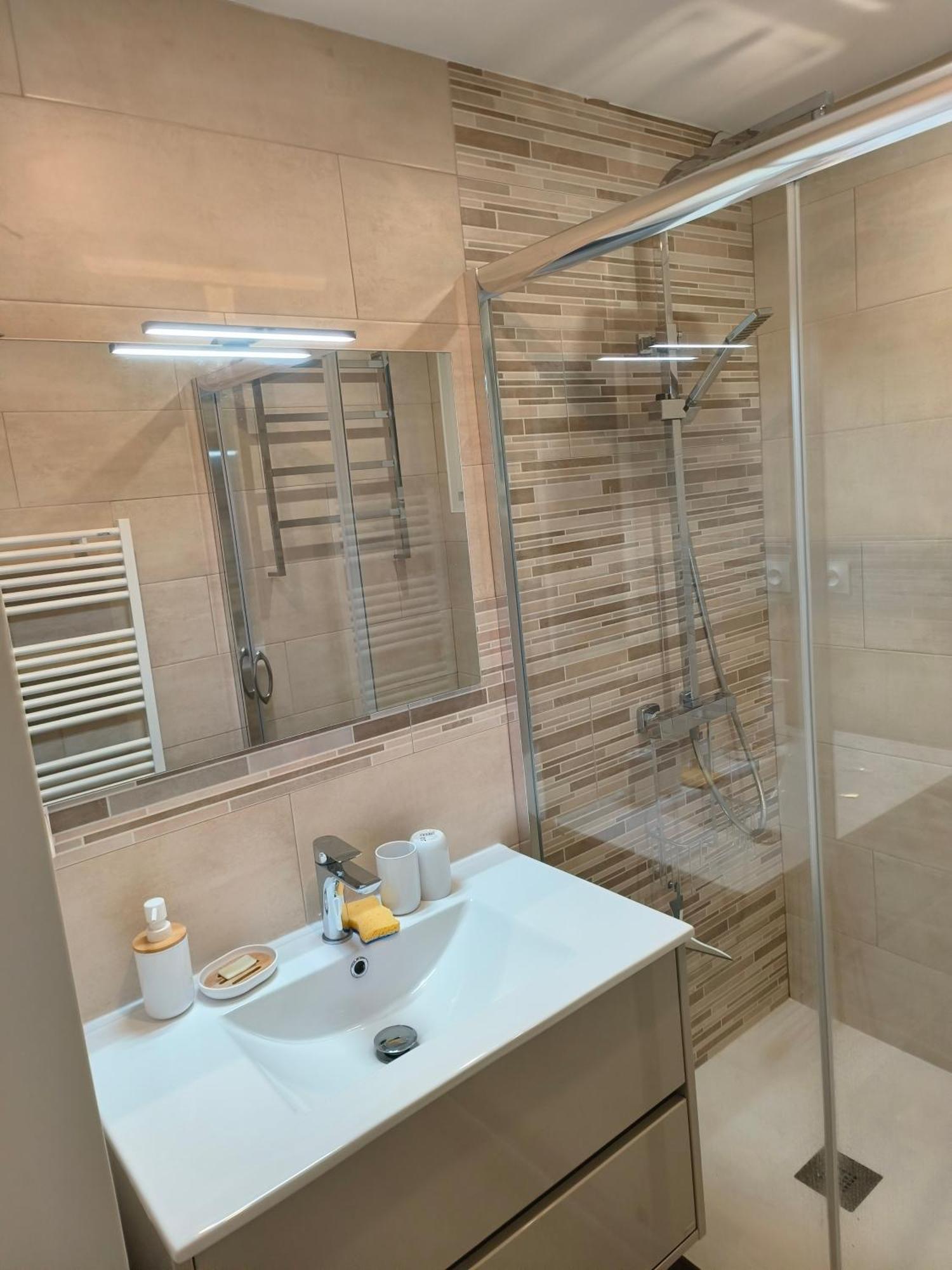 La Brise Marine ~ 300M Mer~Piscine~Clim~Wifi~Calme Аржеле-сюр-Мер Екстер'єр фото
